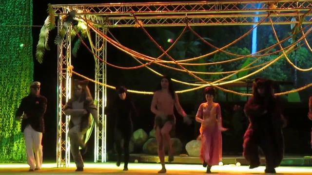 Маленькое видео с репетиции спектакля "Маугли". Видео: Калининградский областной драмтеатр смотреть онлайн