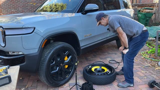Rivian R1S Compressed SPARE Tire - Will it work?? смотреть онлайн