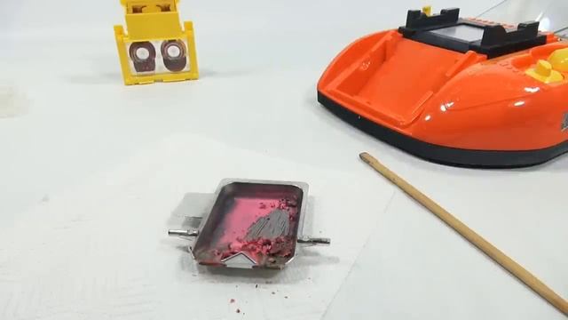 Crayola Melt 'N Mold Factory Maker Set Review смотреть онлайн