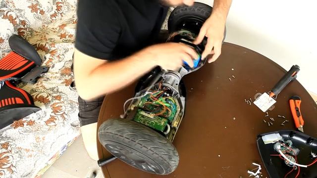 Разборка гироборда 10.5 дюймов. Что внутри гироскутера? смотреть онлайн