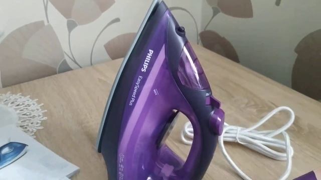 Распаковка — Утюг Philips GC2148/30 смотреть онлайн