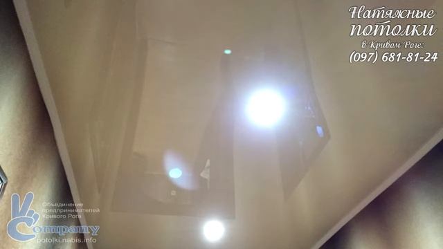Натяжной потолок в темном коридоре как светлая сторона (фото, Кривой Рог) смотреть онлайн