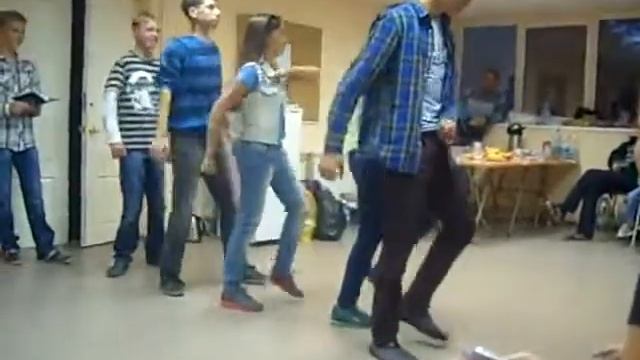 Танец от 8б (Вектор) смотреть онлайн