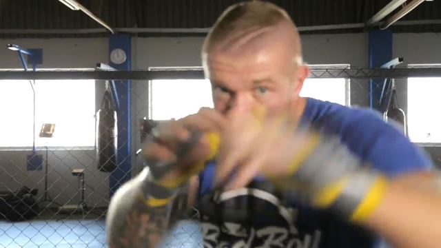 Africa's Greatest Warriors 25: Drotschie vs Opie смотреть онлайн