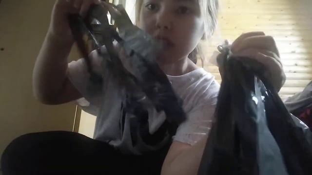 Делаем помпоны для черлидинга из пакетов смотреть онлайн