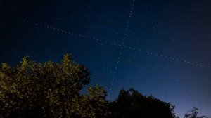 Спутники Илона Маска (Starlink) встретились в небе