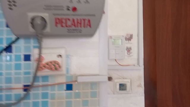 1- часть Неожиданно отключили электроэнергию в квартире, съёмка в живую, без подготовки. ? смотреть онлайн