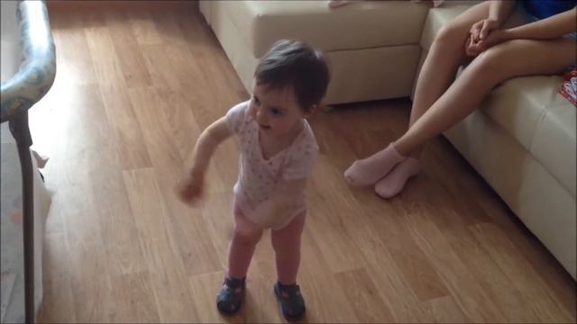 Машунька танцует смотреть онлайн