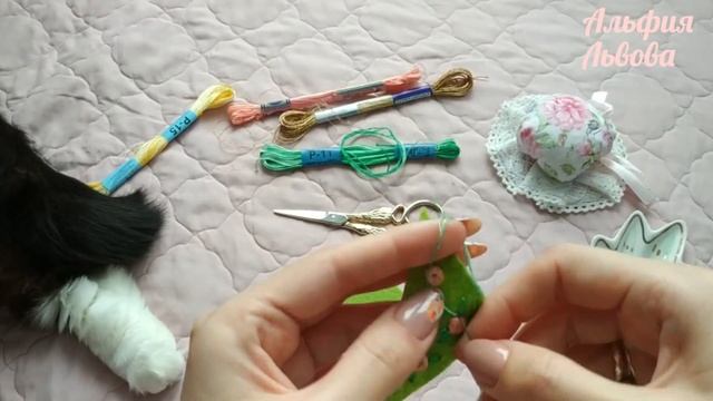 Влог вышивашки #23 Закладка для книги из фетра с вышивкой смотреть онлайн