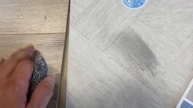 Царапаем Квик Степ и другой ламинат. В чем разница? Смотрите! смотреть онлайн