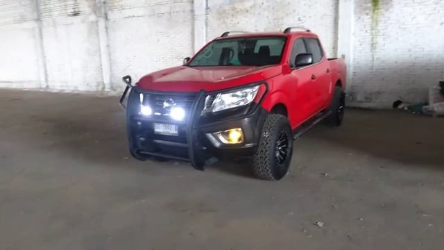 Luces super potentes en Nissan np frontier смотреть онлайн
