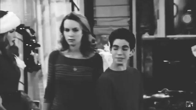 Кэмерон Бойс уже год как тебя нет ?? смотреть онлайн