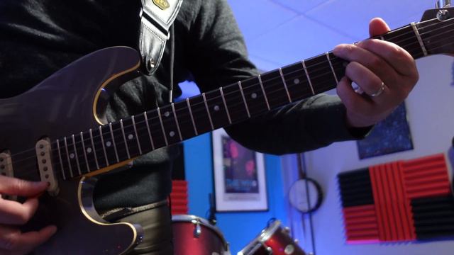 Unboxing + Playing the Fender Aerodyne Special Stratocaster HSS смотреть онлайн
