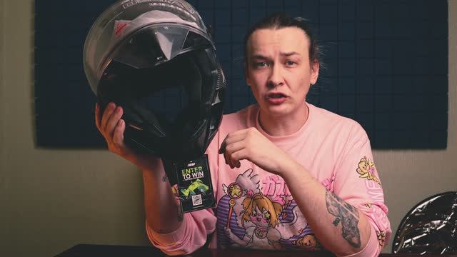 Первый снегоходный шлем со встроенной системой связи 509 Delta V Commander смотреть онлайн