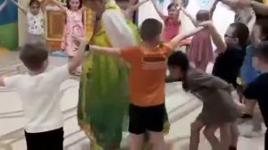 12.03.2021.Игра на Масленицу в подг гр. "Пронеси блины на сковороде", Закликание Весны.