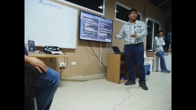 Sockets server with Symfony with ReactPHP - Drupal & Symfony Day 2018 смотреть онлайн