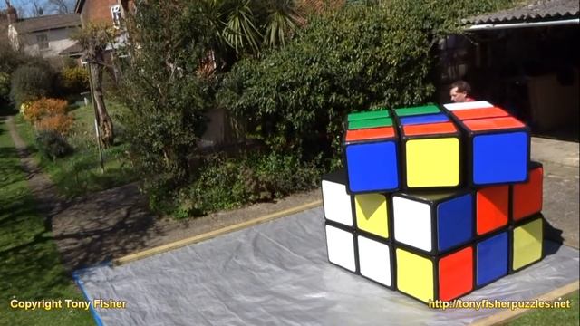 Solving the (official) WORLD'S LARGEST RUBIK'S CUBE puzzle (by Tony Fisher) смотреть онлайн