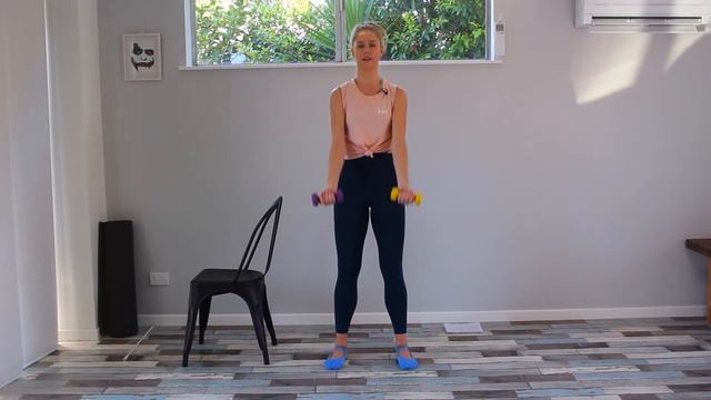 20-Minute Barre Sculpting Workout To Tone The Legs, Butt & Arms