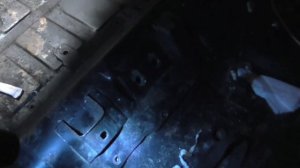 где искать бензонасос в ниве 2131 5д инжектор