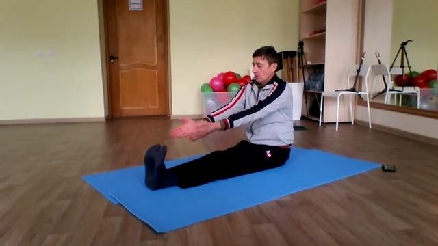 Занятия по йоге.