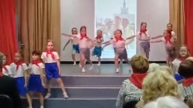 Хореографическая студия "Мария". Танец ? ? ,музыка "Куда подует ветер" (из к/ф "Ты человек", 1979) смотреть онлайн