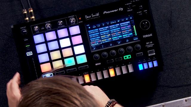 Pioneer DJ Toriaz SP-16 Performance with Matt Play смотреть онлайн