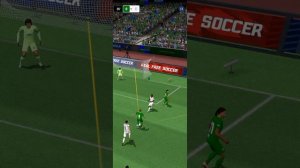 играю в футбол