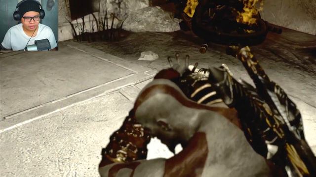 XBOX FAN PLAYS PS5 GOD OF WAR 3 AND REACT TO KRATOS RIPS HELIOS HEAD смотреть онлайн