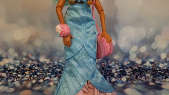 Готовимся к Выпускному с Изящными Куклами Hairdorables серия Hairmazing Prom Perfect Распаковка смотреть онлайн