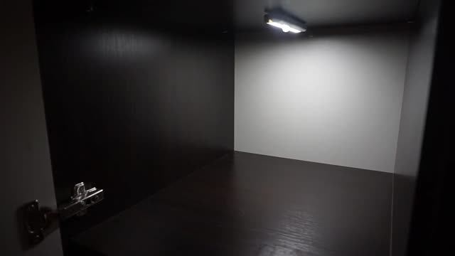 Обзор и опыт использования светодиодной сенсорной лампы на батарейках для шкафа смотреть онлайн