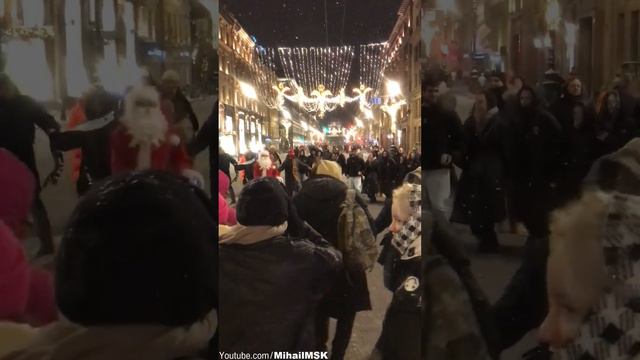 🎅 1 января 2024 в Питере. Веселуха на Невском проспекте. смотреть онлайн