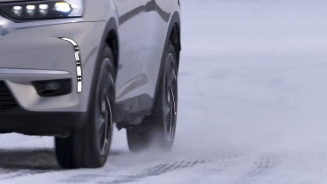 Ds 7 Crossback Hybrid 4x4 смотреть онлайн