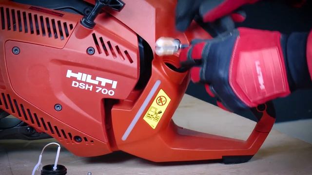 DSH 700-X, DSH 900-X. Замена топливного фильтра смотреть онлайн