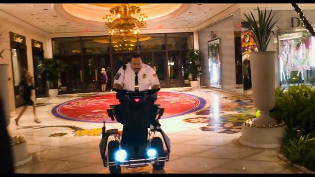 Толстяк против всех (2015) - Paul Blart: Mall Cop 2 (2015) смотреть онлайн
