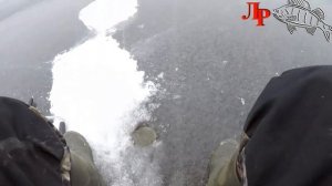 Ловля плотвы со льда. Горьковское водохранилище.