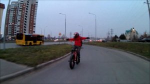 СТАНТ НА ФЕТБАЙКЕ | ТРЮКИ НА ВЕЛОСИПЕДЕ