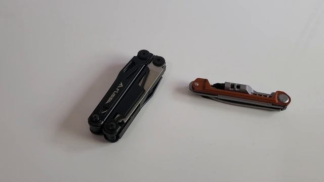 EDC: Choosing A Multi-Tool смотреть онлайн