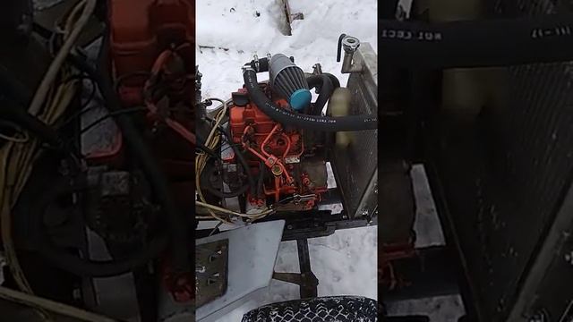 КМЗ-012 + Perkins 402D-05 смотреть онлайн