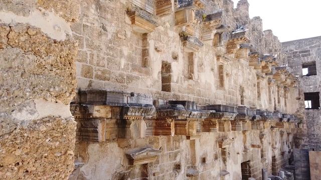 Аспендос - Древний театр с уникальной акустикой. ПОЛНЫЙ ОБЗОР города