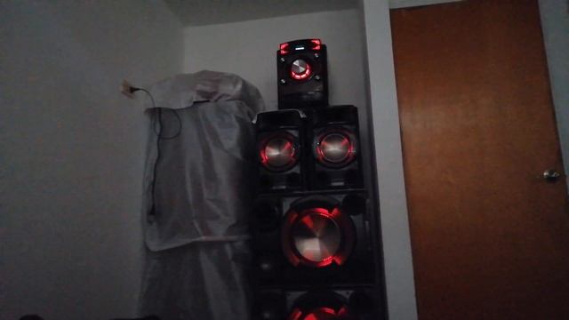 TONES AND I - DANCE MONKEY | LG CM9530 смотреть онлайн