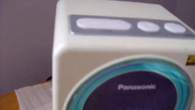 RETRO CUBE CLOCK RADIO смотреть онлайн