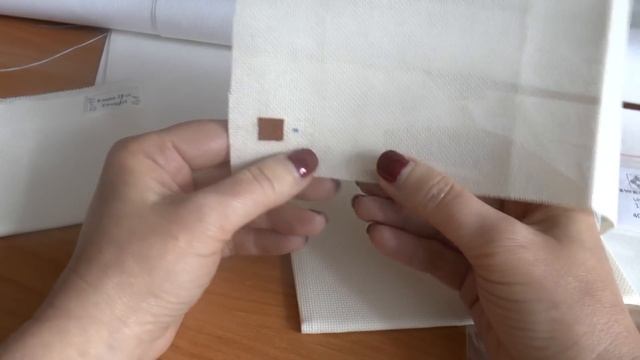 Выбор канвы для многоцветной вышивки. Петит-полукрест. смотреть онлайн