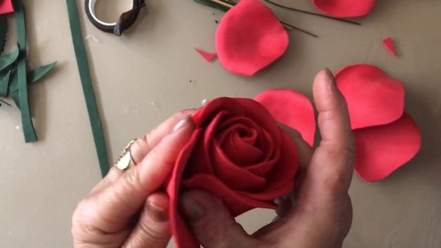 Творческий проект Татьяны Толмачевой-Роза из фоамирана 2мм смотреть онлайн