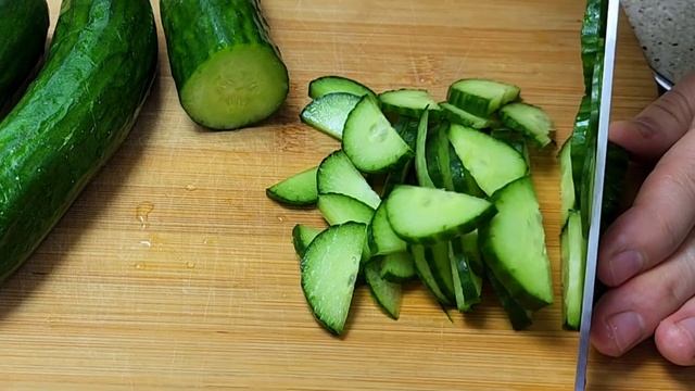 Беру ШПИНАТ и ГОТОВЛЮ гениальный салат! Вкусный рецепт из самых простых продуктов смотреть онлайн