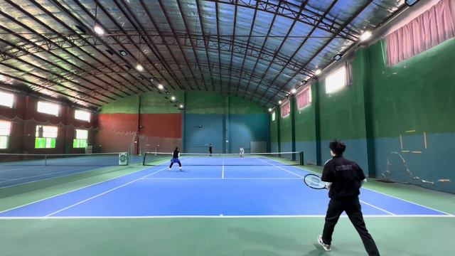 Some tennis playing clips (🎾wilson pro staff 97 v11) смотреть онлайн