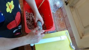 Колбасный шприц своими руками из трубы. Приготовление домашней сыровяленой колбасы.