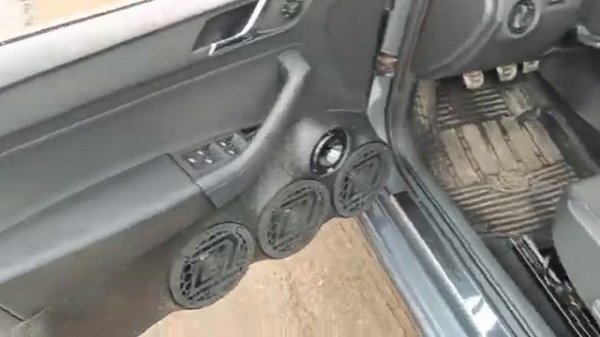 DL AUDIO PHOENIX SPORT 15 от одного DL AUDIO GRYPHON 3200.1