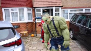 Zombie Hulk VS Avengers!!