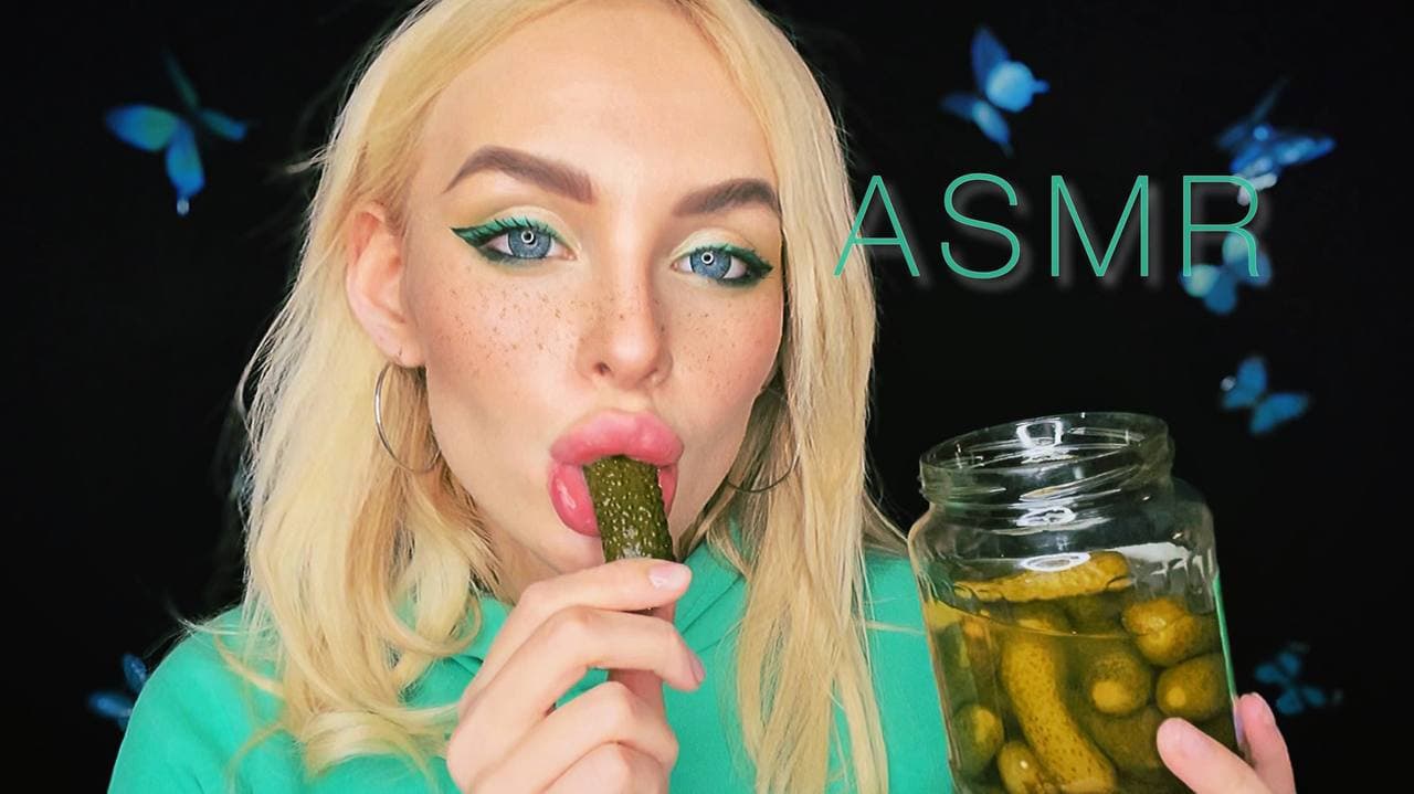 ASMR Pickle Cucumber And Tomato ??  АСМР Хруст ОГУРЧИКОВ ?
