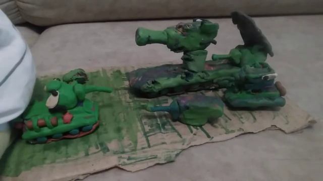 ремонт героя кв 6 . мультики про танки из пластилина. смотреть онлайн